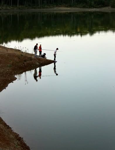 MEŠKERIOTOJŲ VARŽYTUVĖS LUODŽIO EŽERE